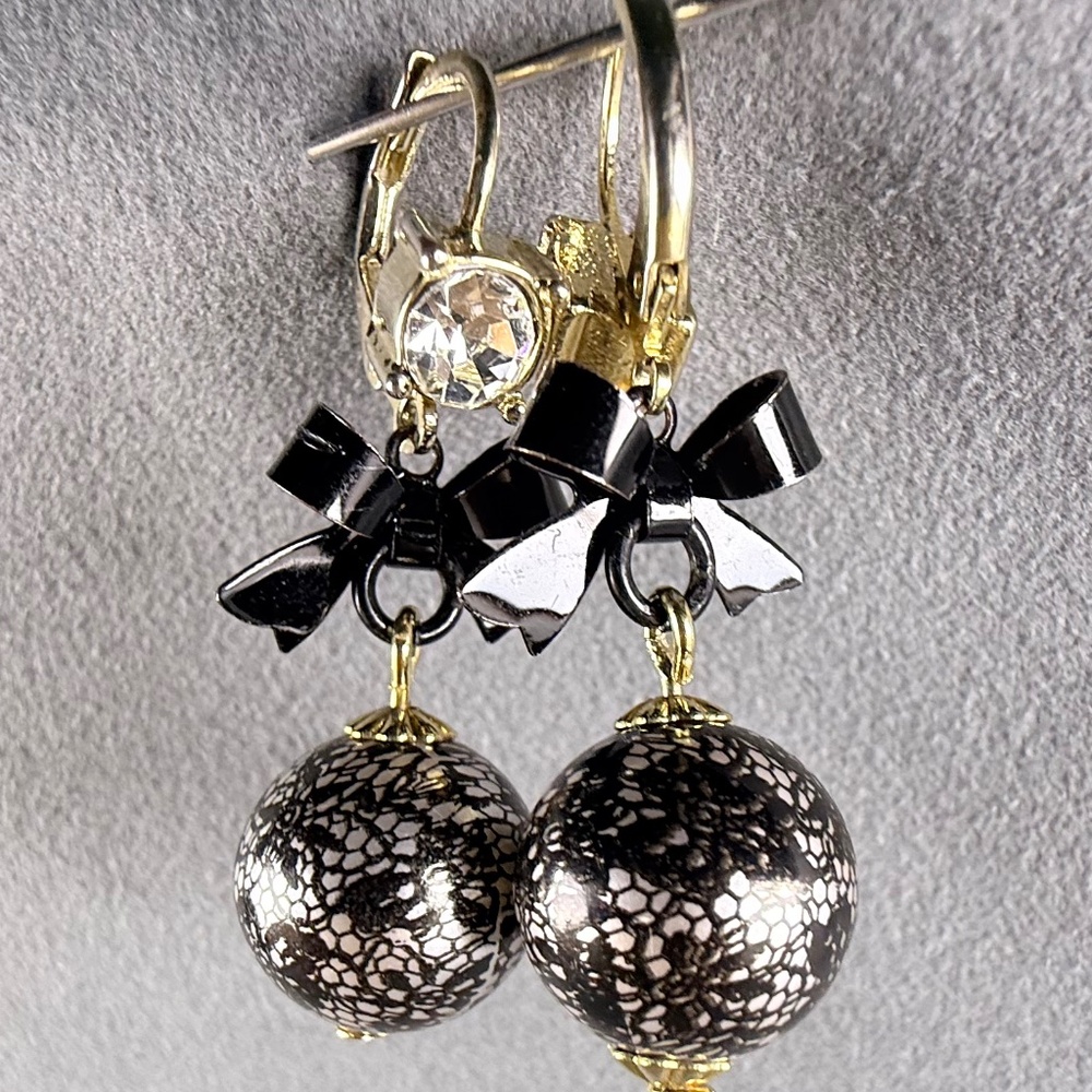 Black Sphere with Bow Earrings